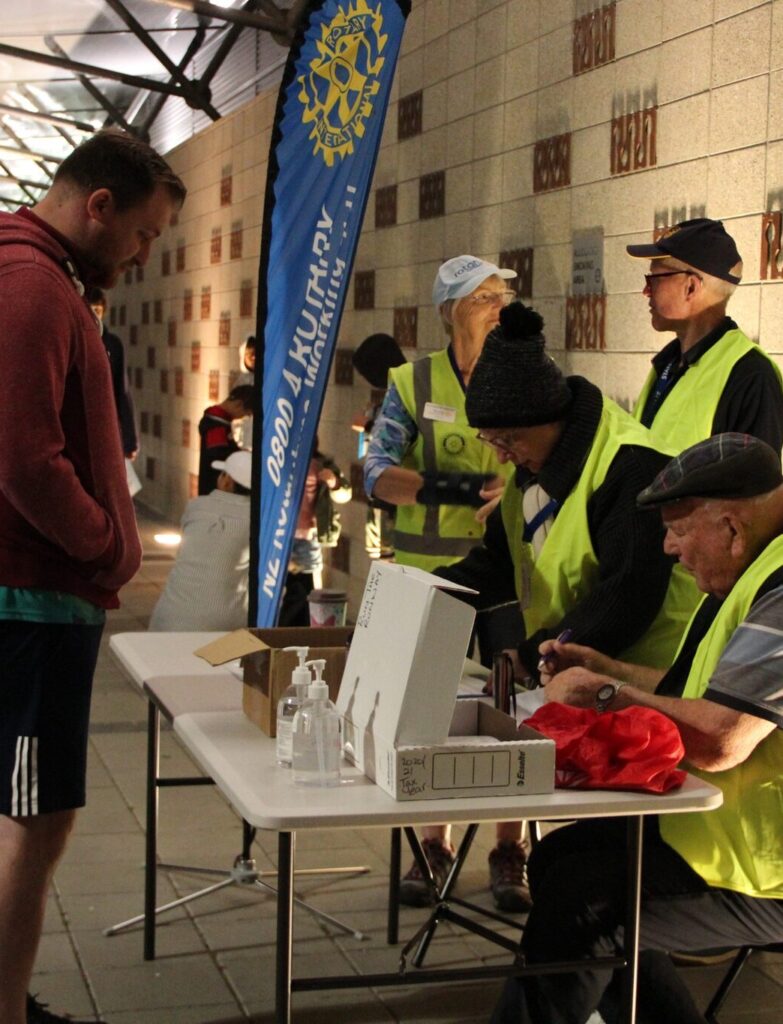 Waikato Sunrise Rotary members hosting a fundraiser